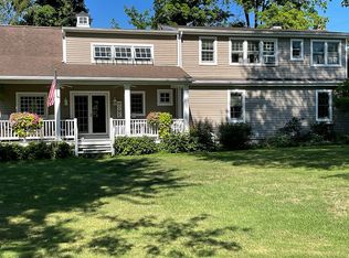 6 Campbell Rd, Melrose, NY 12121