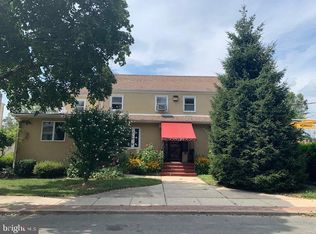 22 Lawn Park Ave, Trenton, NJ 08648