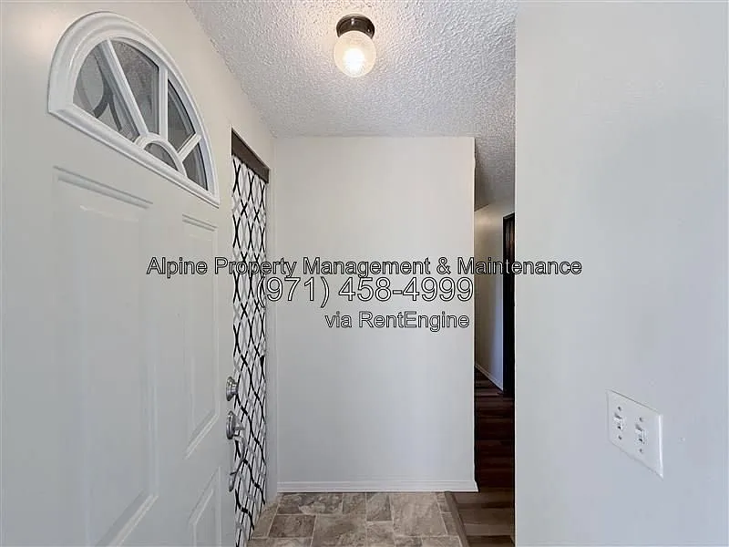 3 bed, 2.0 bath, 980 sqft, $1,545 — Photo 4