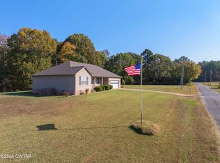 84 Riley Cv, Lexington, TN 38351