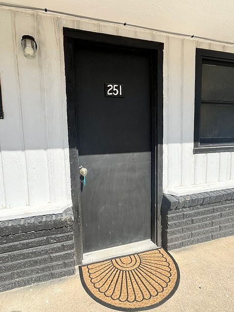 1st image of 2 Crestline Dr #251
