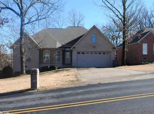 916 Golf Course Dr, Searcy, AR 72143
