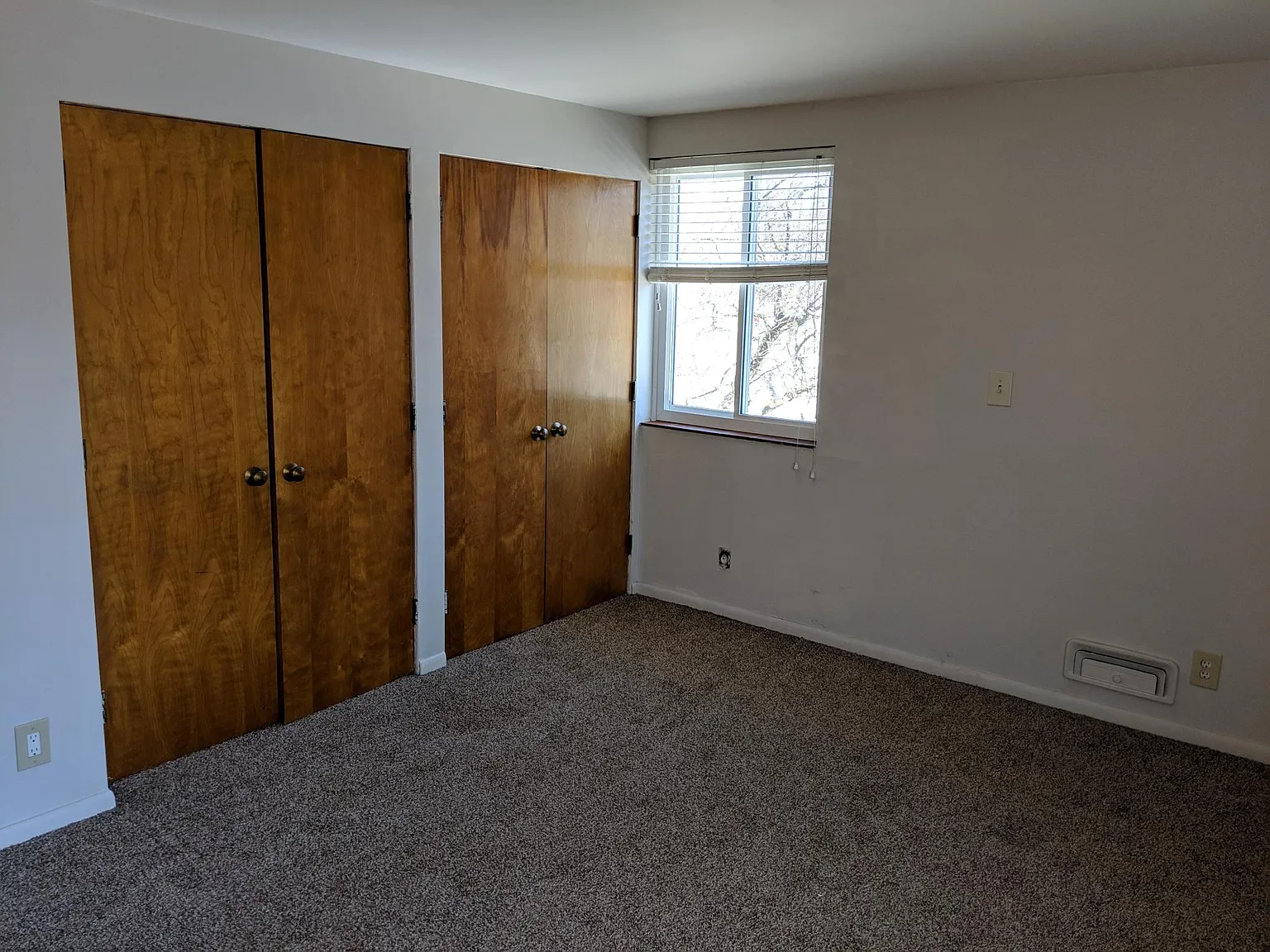 2 bed, 1200 sqft, $1,000 — Photo 4