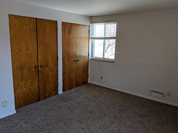 4th image of 405 Jameson St