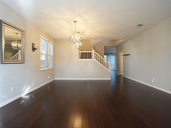 5th image of 940 Chelebrooke Ct