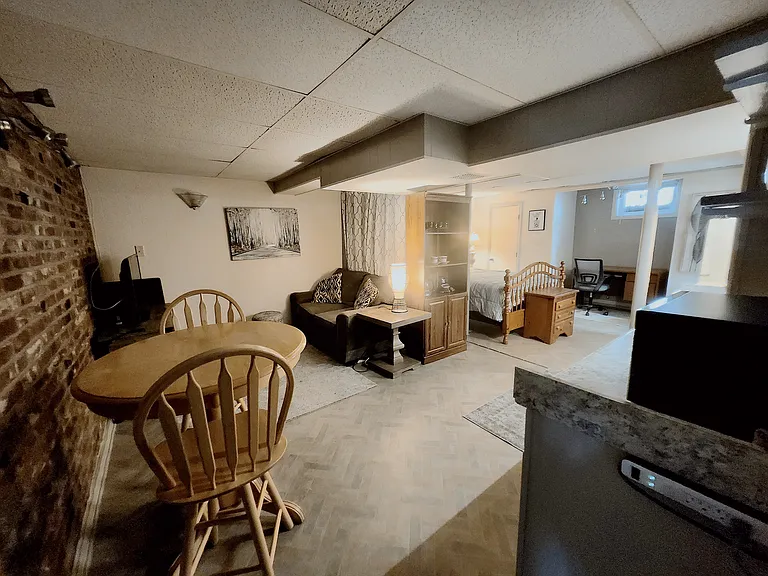 1831 Oxford Ave SW #202 — Photo 19