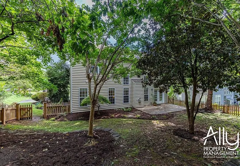 362 Grayrock Dr — Photo 40