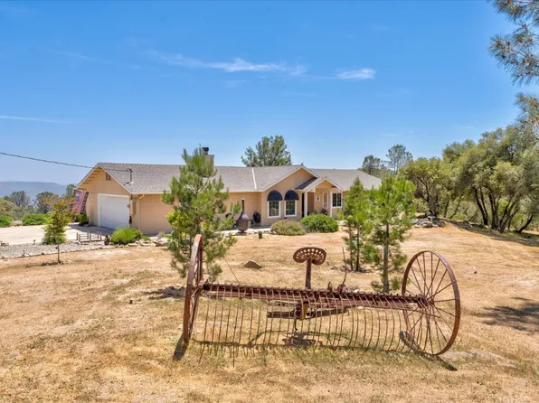 30323 Longview Ln E, Coarsegold, CA 93614