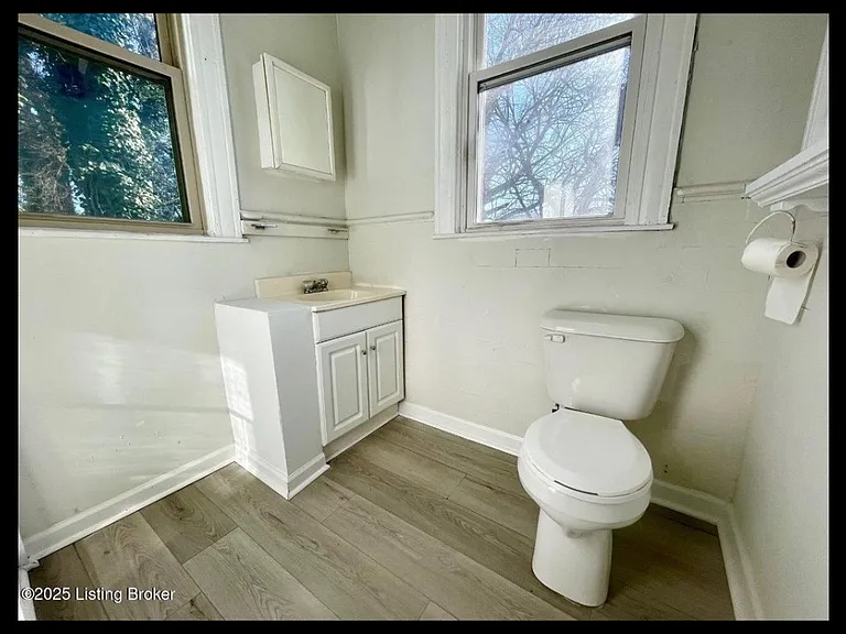 4116 W Broadway #2 — Photo 6