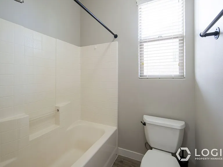 2445 E White Horse Dr — Photo 24