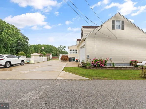 6900 Harewood Park Dr, Baltimore, MD 21220