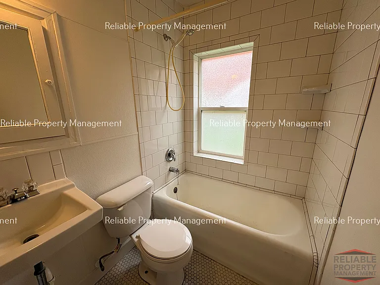 525 Walnut St #18 — Photo 5
