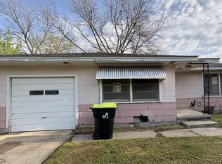 806 W 8th St, Ada, OK 74820