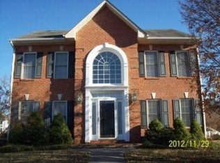 6001 Stone House Ln, Roanoke, VA