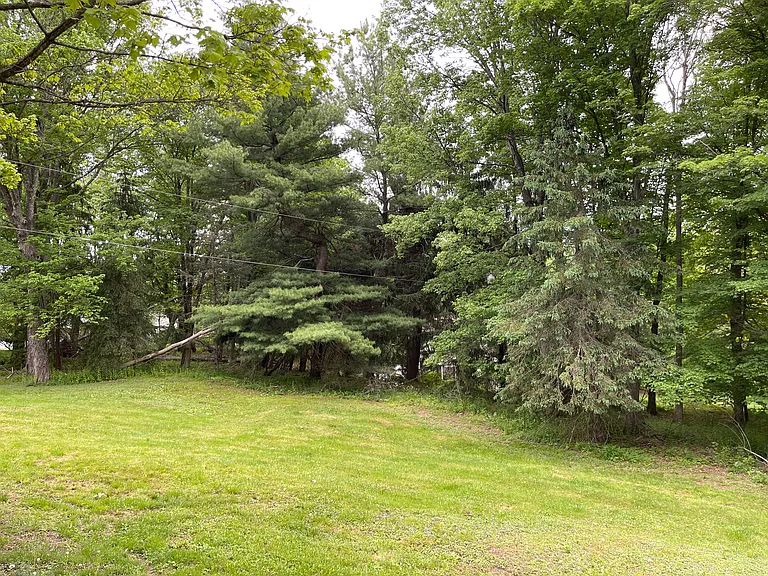 20 Glenn Ave — Photo 28