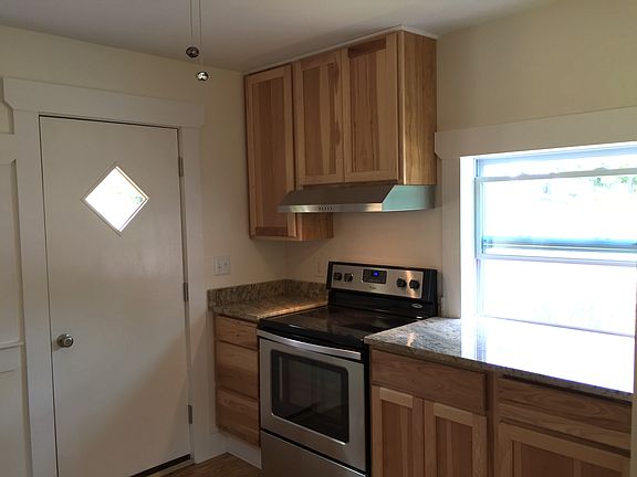 SS Appliance & Granite 