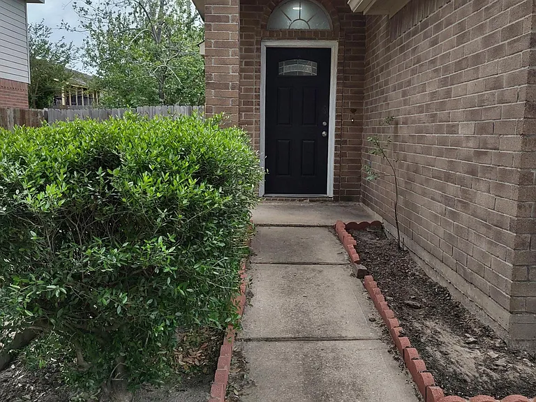 17911 Greenbriar Park — Photo 15