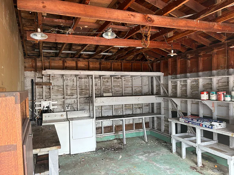 950 Mesa St — Photo 20
