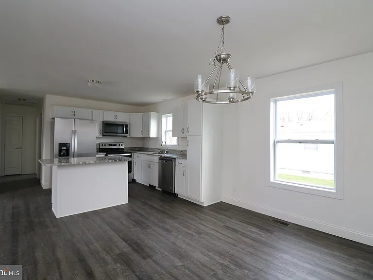5 Welch Dr E — Photo 10