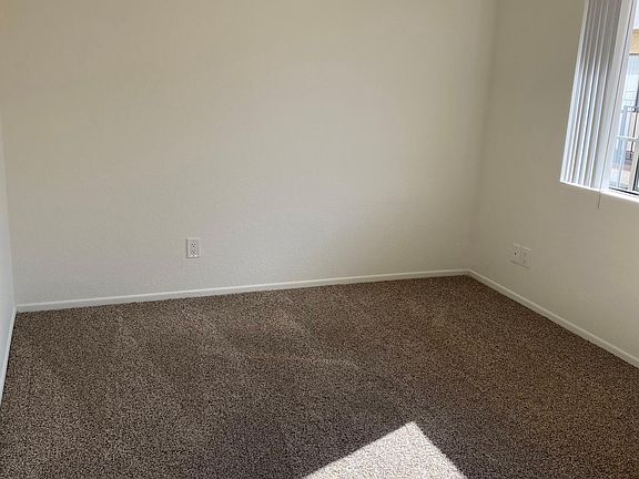 4th image of 15329 Vose St APT 203