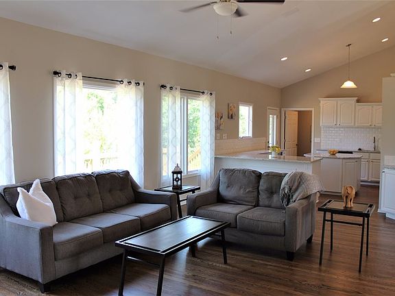 4th image of 8221 E Oxford Ct