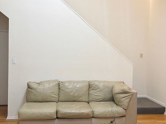 3rd image of 3257 N Sheffield Ave APT 203