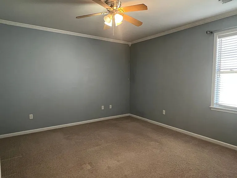 312 Hearthwood Dr — Photo 29