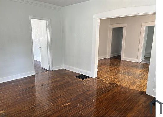5th image of 1803 43rd St