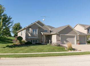 2560 Granite Pl NW, Rochester, MN 55901