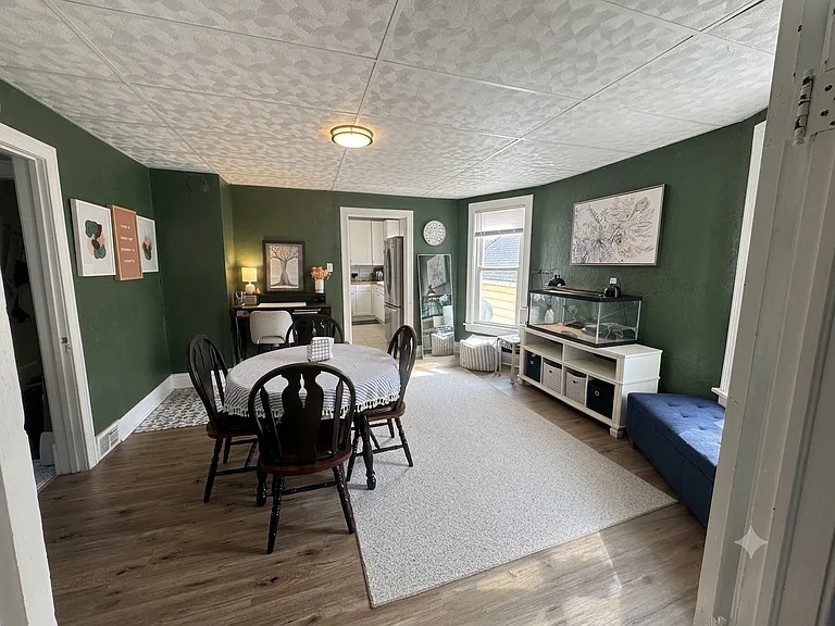 209 Grote St #1B — Photo 6