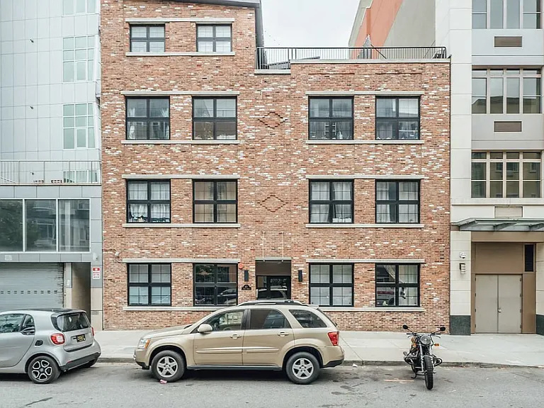471 Keap St #1B — Photo 18