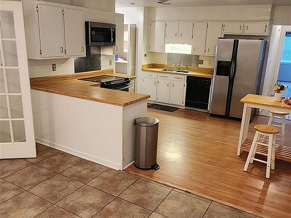 4th image of 2610 Tinosa Cir