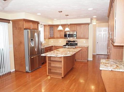 3rd image of 9 McEnelly Cir