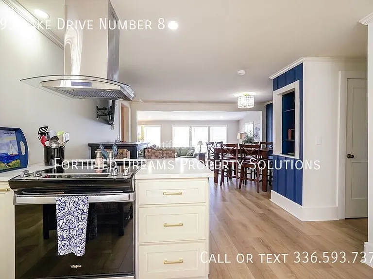 395 Lake Dr #8 — Photo 10