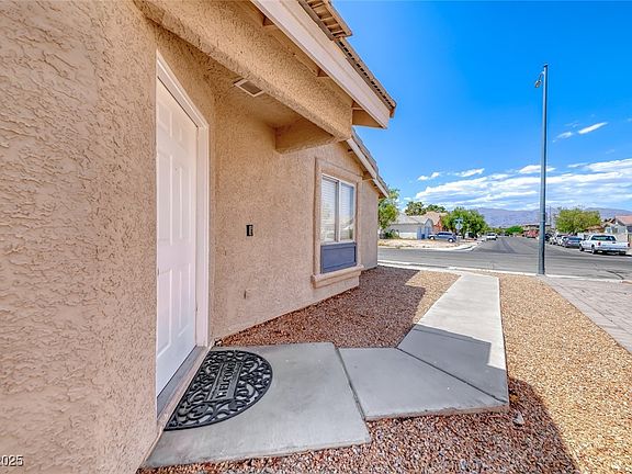 4th image of 2103 Falcon Crest Ave