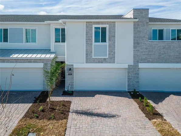 392 Nine Iron Dr, Davenport, FL 33896