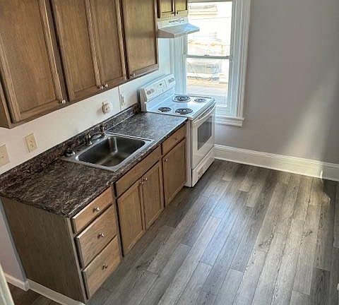 5th image of 1421 Easton Ave #2