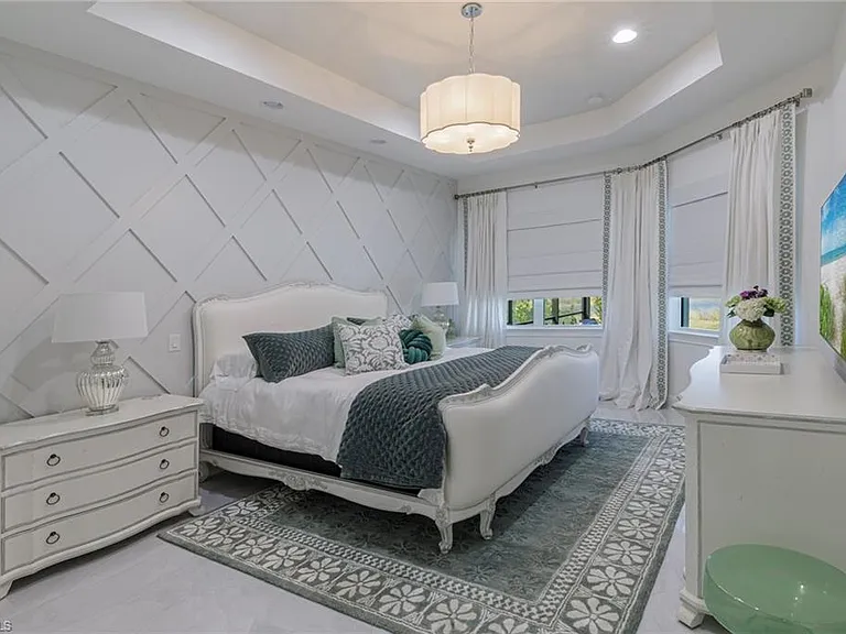 8963 Gustavia Ct — Photo 11