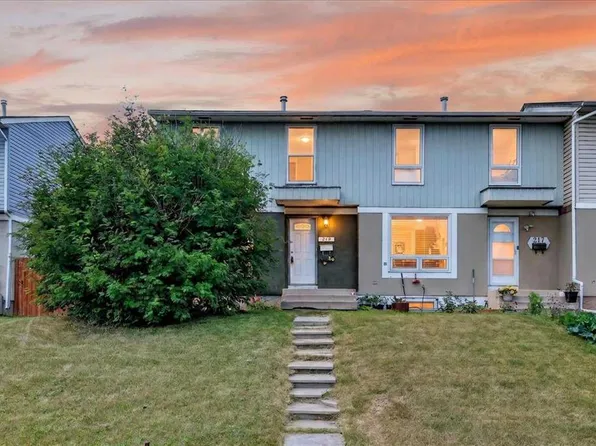 219 E Penworth Dr SE, Calgary, AB T2A 5E2