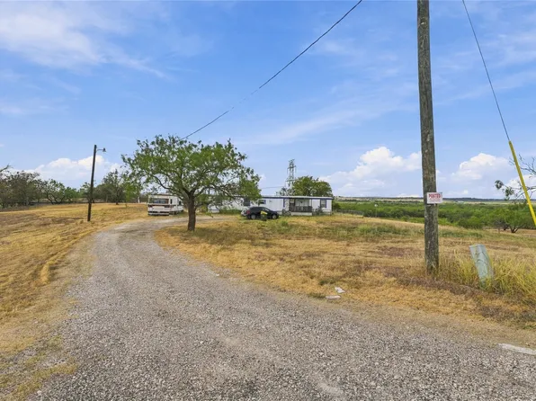 252 Mesa Rd, Waxahachie, TX 75167