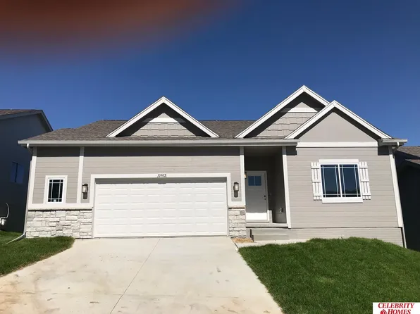 8107 S 200th St, Gretna, NE 68028
