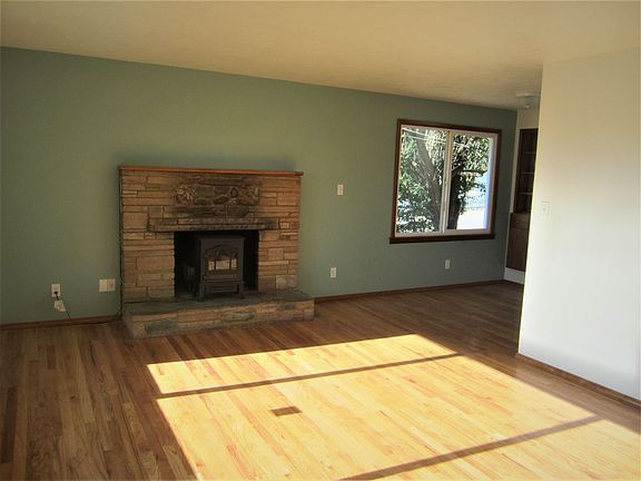 3rd image of 520 N Arnim Ave