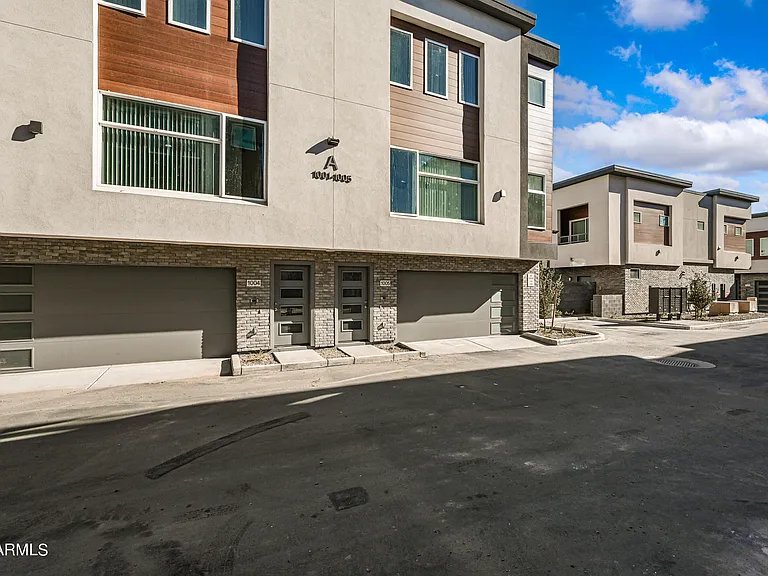 1023 W 5th St #1018 — Photo 35