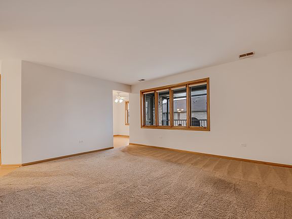 5th image of 13918 E Leamington Dr Unit 412