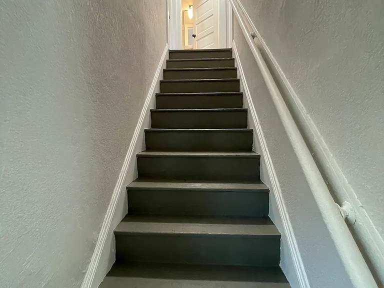 1601 Oakley Ave — Photo 4