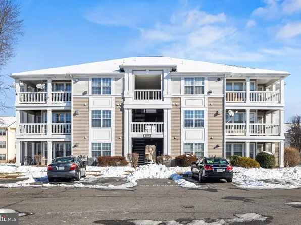 8091 Lacy Dr APT 303, Manassas, VA 20109