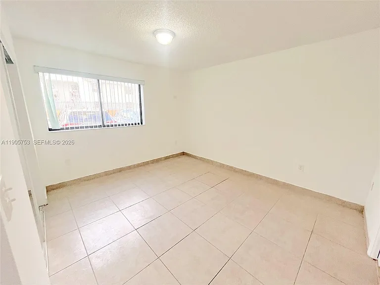 2740 W 63rd St #104 — Photo 24