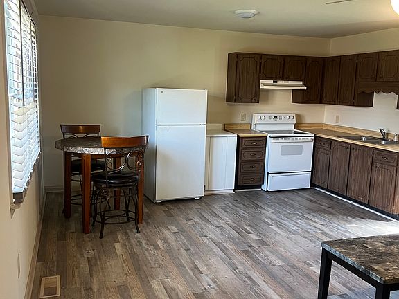 4th image of 512 Friendship Dr
