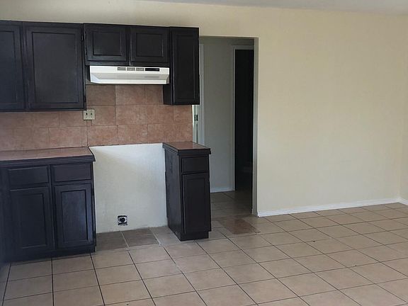 3rd image of 1013 N Canada Ave Unit 5