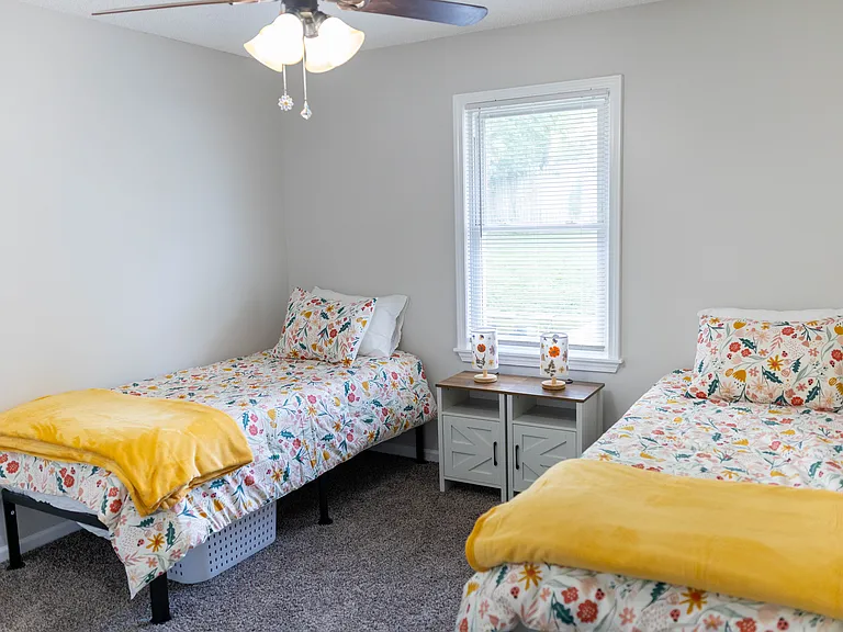 NE 62nd Pl — Photo 13
